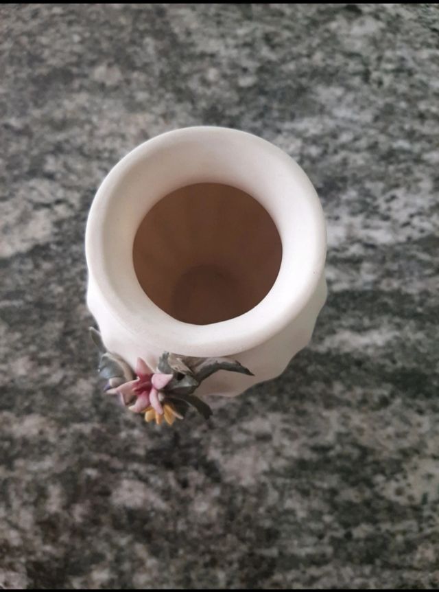 Piccolo vaso in terracotta