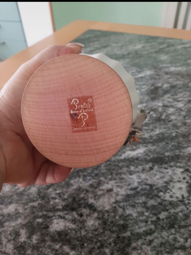 Piccolo vaso in terracotta