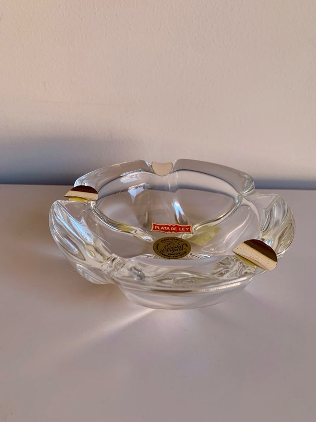 Cenicero. Cristal y plata