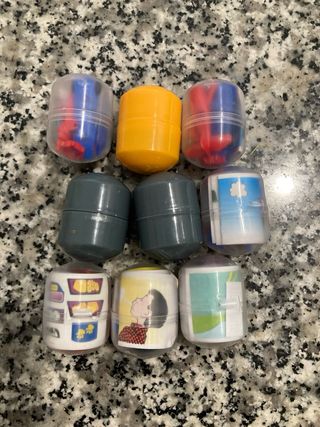 Huevos kinder regalos