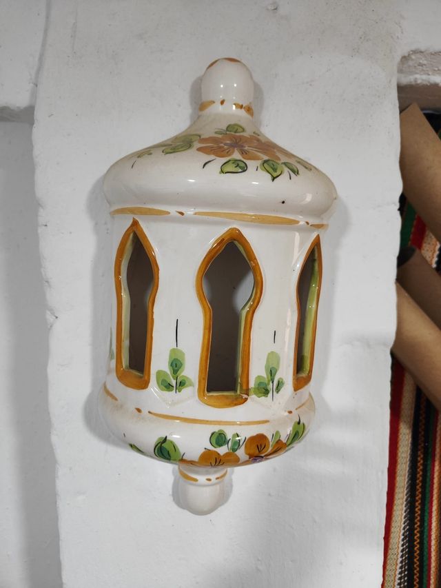 Pareja de apliques cerámicos pared