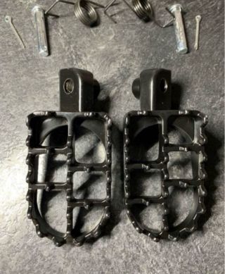 Estriberas moto NUEVAS
