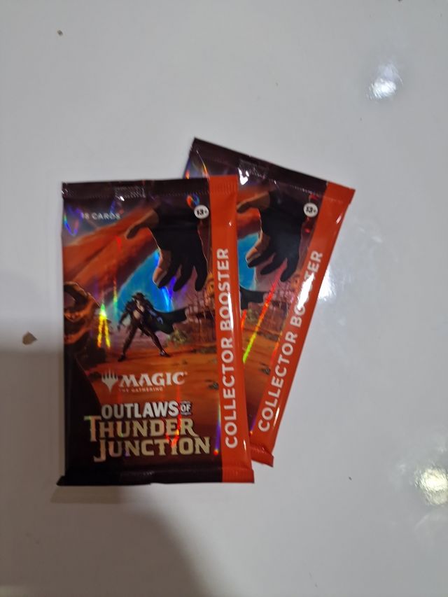 Mtg 2 sobres collector outlaws