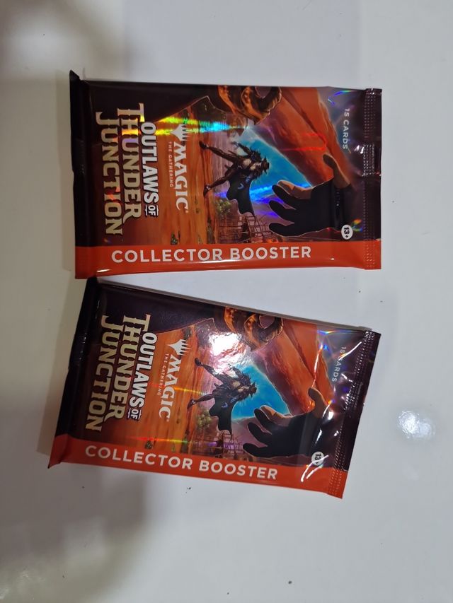 Mtg 2 sobres collector outlaws