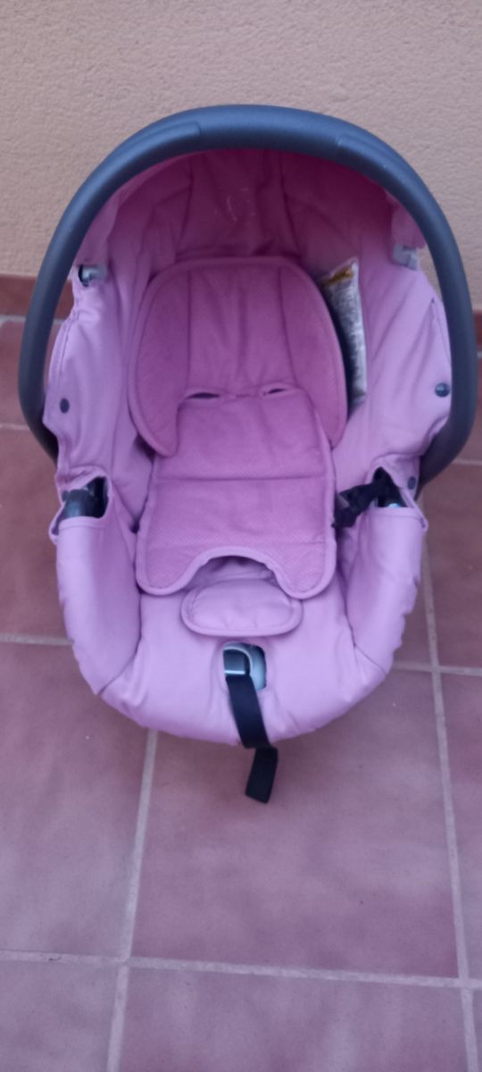 Cuco o grupo 0 y adaptador del turismo