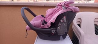 Cuco o grupo 0 y adaptador del turismo