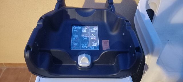 Cuco o grupo 0 y adaptador del turismo