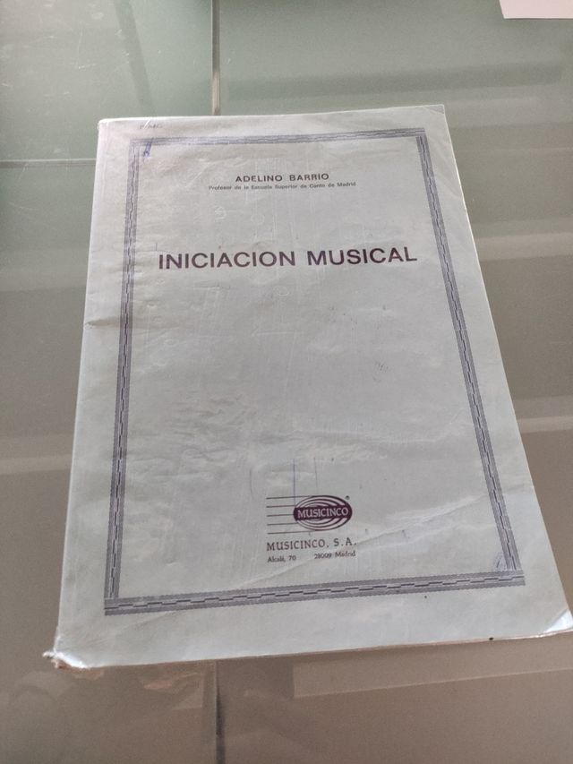 Libro de iniciación musical
