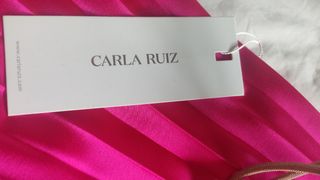 Vestido fiesta rosa buganvilla tableado.