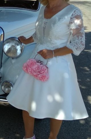 Vestido de novia corto color marfil