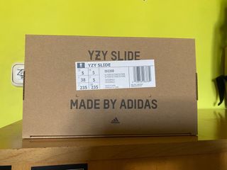 adidas yeezy slide 