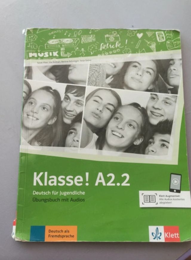 Libro alemán a2.2 klasse nuevo
