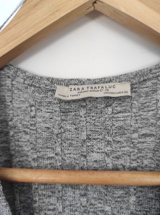 Vestido gris Zara