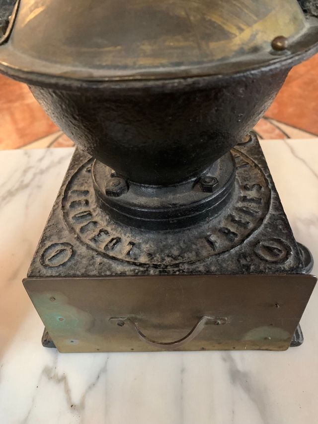 Macinino antico Peugeot primi 900 ghisa