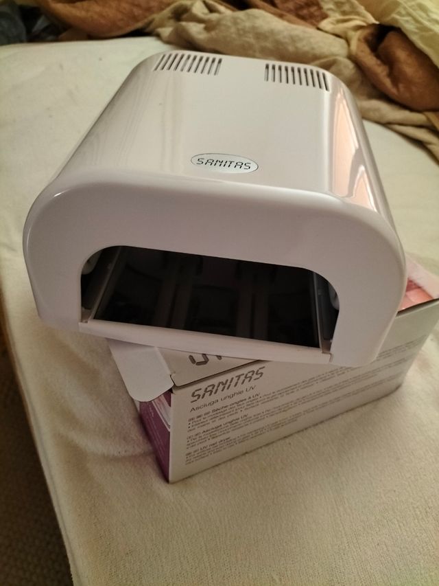 Macchinetta UV per unghie 