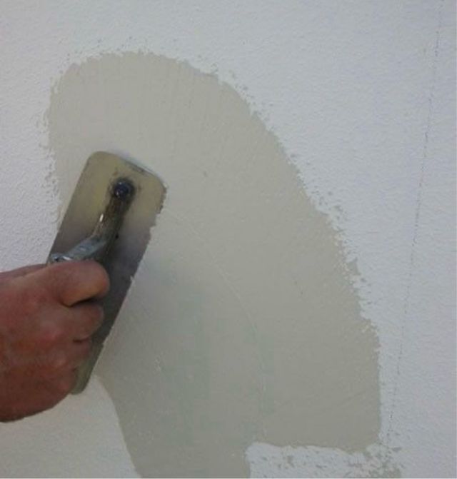 Alisado de pared gotele enlucido