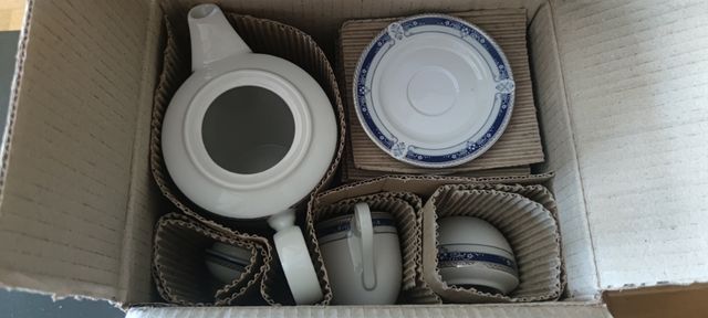 Juego de café porcela fina 27 piezas