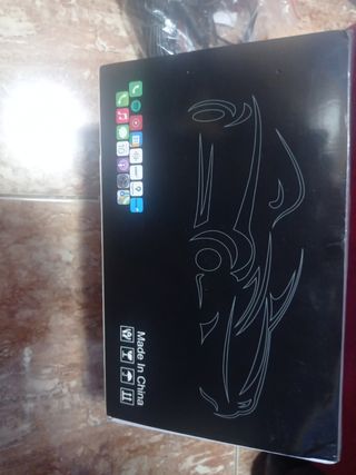 Pantalla para vehículo 