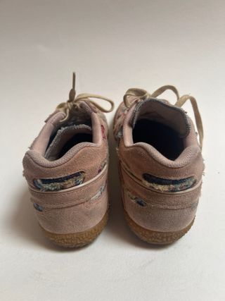 Zapatillas marca Munich modelo Gresca