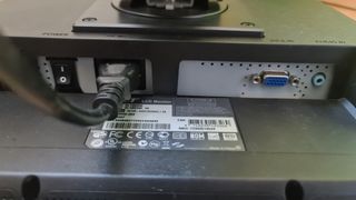 Ordenador de sobremesa con el  monitor incluido.