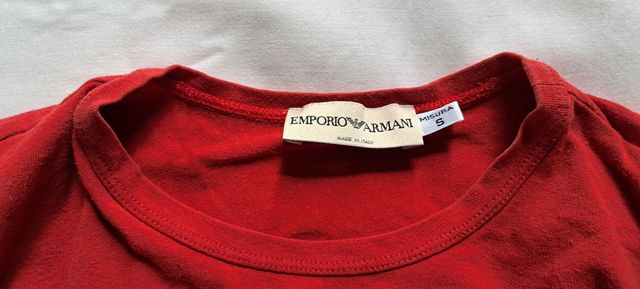 Emporio Armani. Tshirt rossa