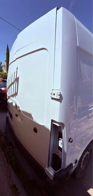 Nissan NV400 2019