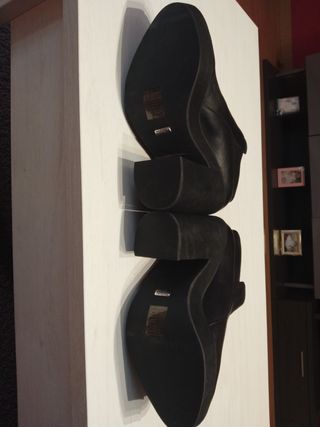 Botines talla 38, marca Buffalo, nuevos 