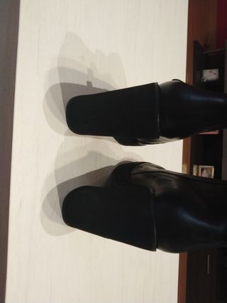 Botines talla 38, marca Buffalo, nuevos 