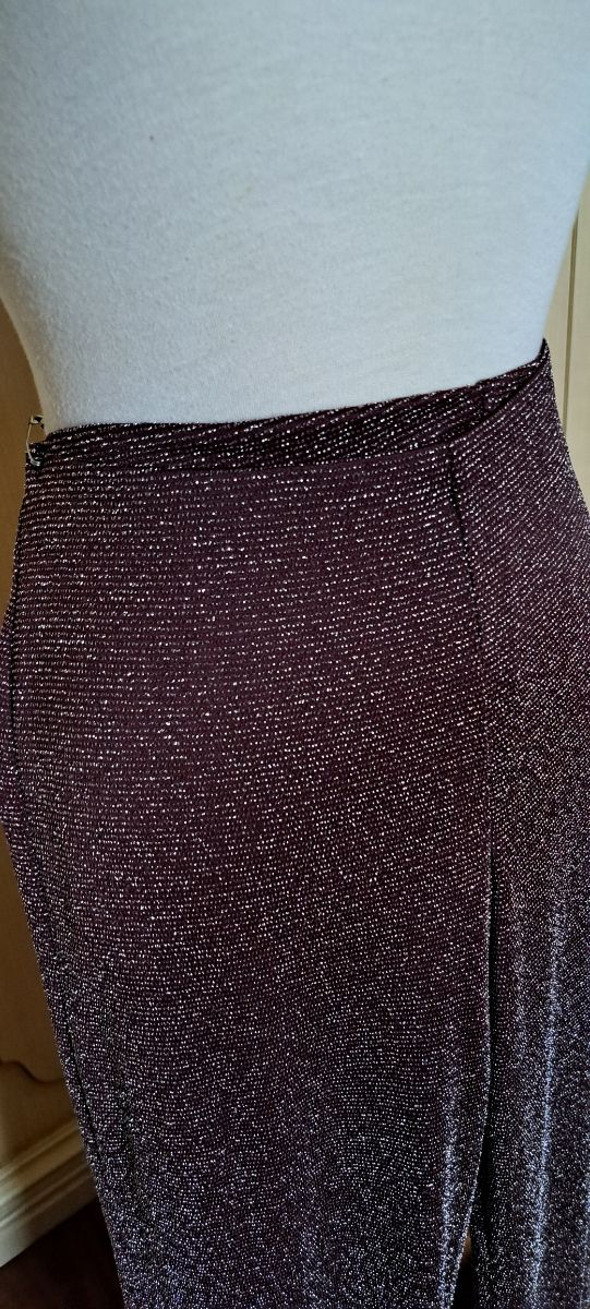 Pantaloni bordeaux in lurex 
