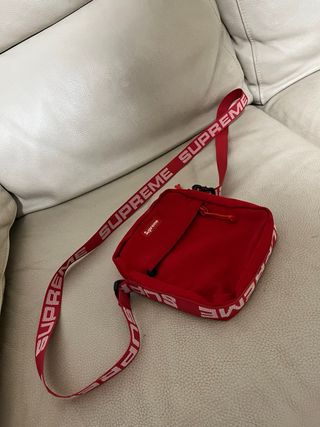 Bandolera Supreme ss18 
