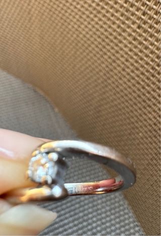 Anillo de compromiso oro blanco y diamante Luzz