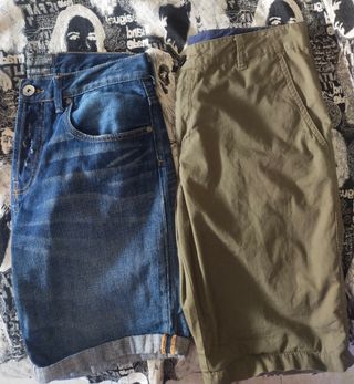 Dos bermudas de Pull&Bear chico 