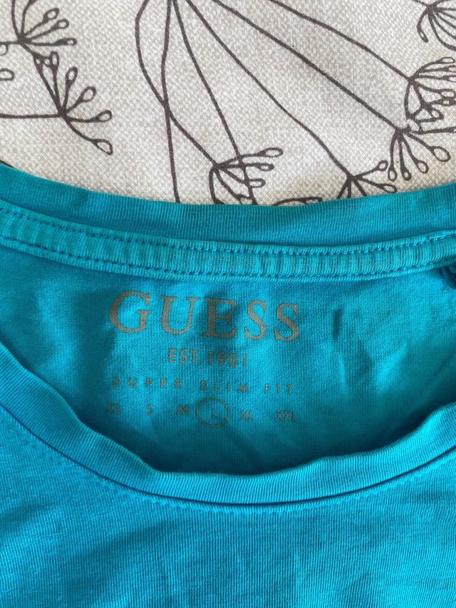 Camiseta Guess de hombre OFERTA