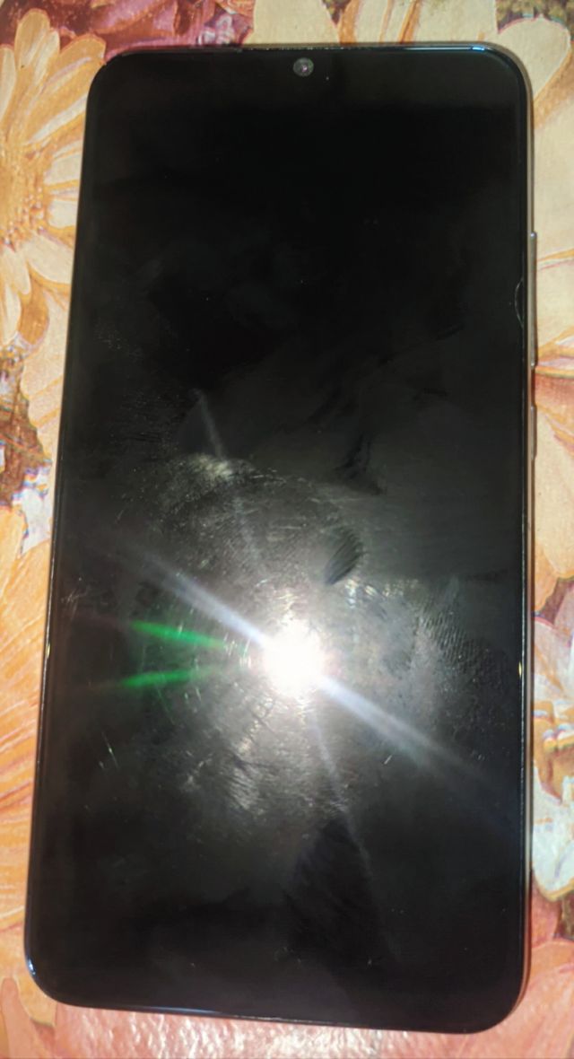 Teléfono Móvil UMIDIGI averiado