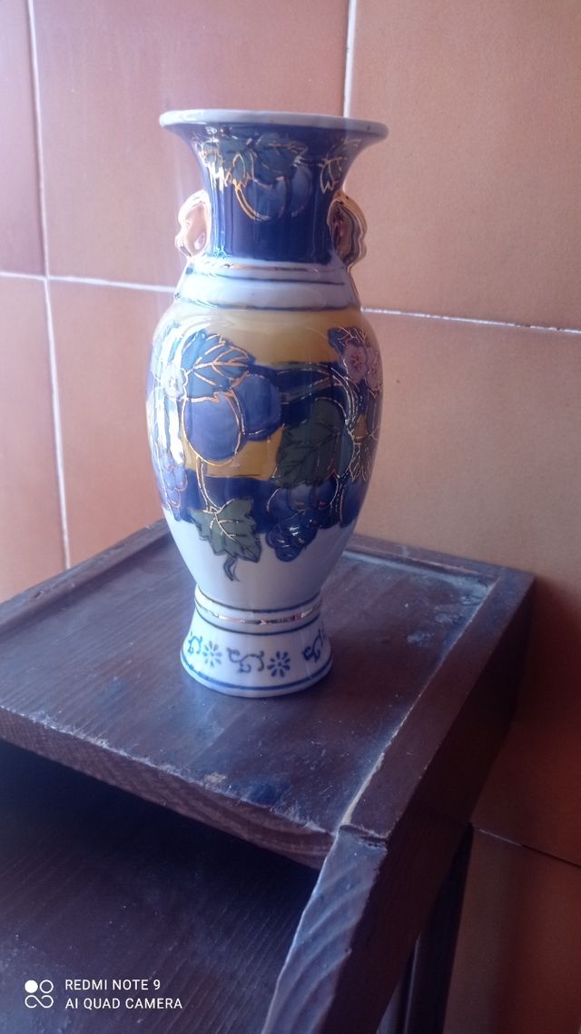 Jarrón de porcelana Vintage