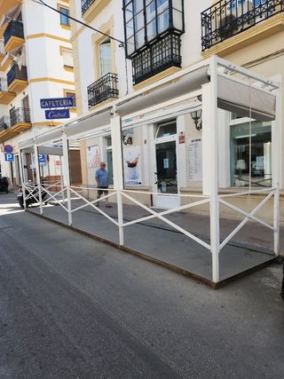 MARQUESINA Y TOLDO