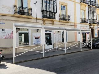 MARQUESINA Y TOLDO