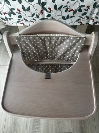 Trona evolutiva madera