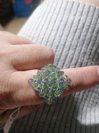 Anillo cristal Swarovski.