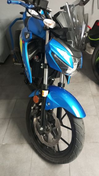 Suzuki Gsx s 125