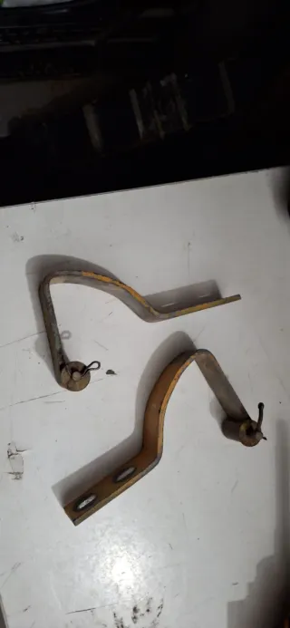 bisagras capó delantero seat600