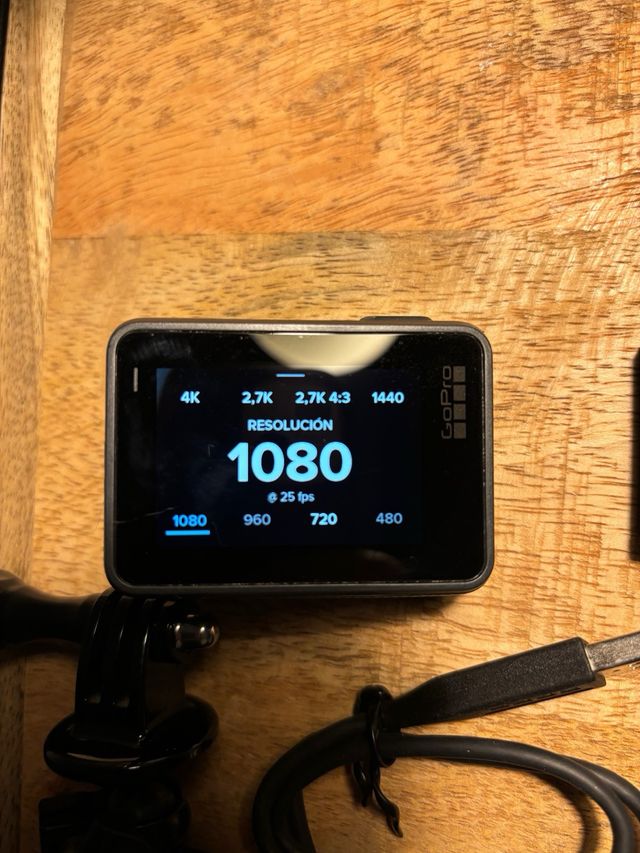 Gopro Hero 5 Black + bateria extra + trípode