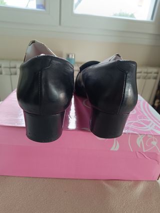Zapatos piel marca Giko 