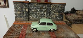 Maqueta de porcion de calle.