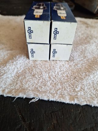 juego de bujías seat600