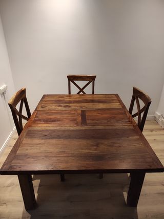 Mesa y sillas colonial palisandro venta separada 