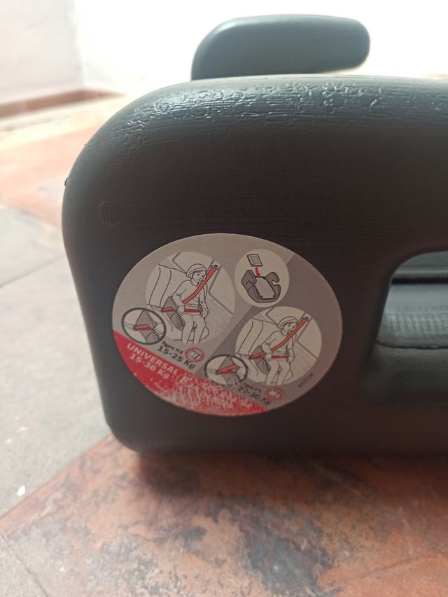 Elevador infantil para coche