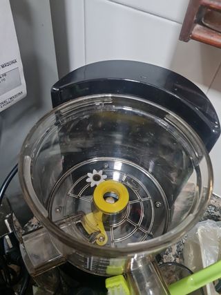 Extractor de zumos frutas y verduras profesional
