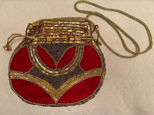 Bolso de fiesta de raso 