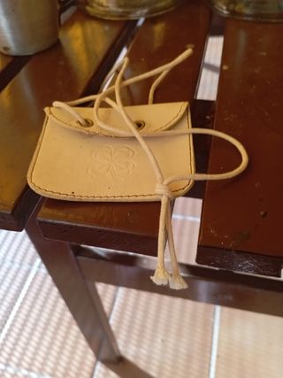 Bolsa de cuero para chapa de ide